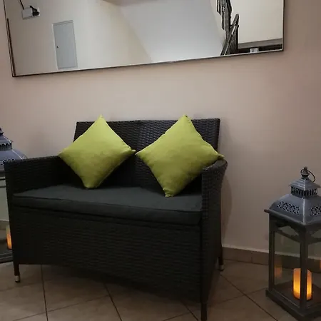 Angel לינה וארוחת בוקר